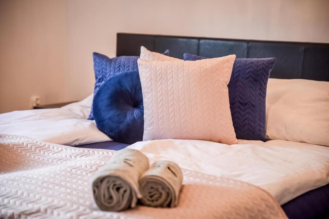 Apartamenty Przystanek Banska Banska Nizna Esterno foto